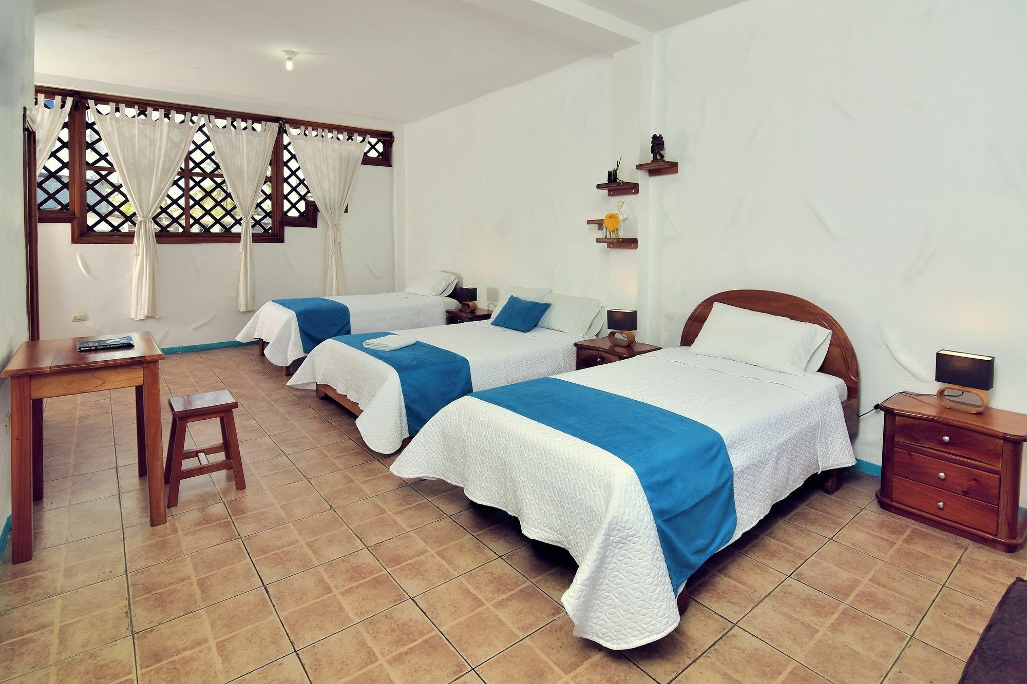Galapagos Native Hostel Puerto Ayora Kültér fotó
